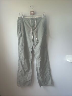 Gap vintage Y2K-era Gap convertible utility cargo pants size 4 khaki
Tan pockets